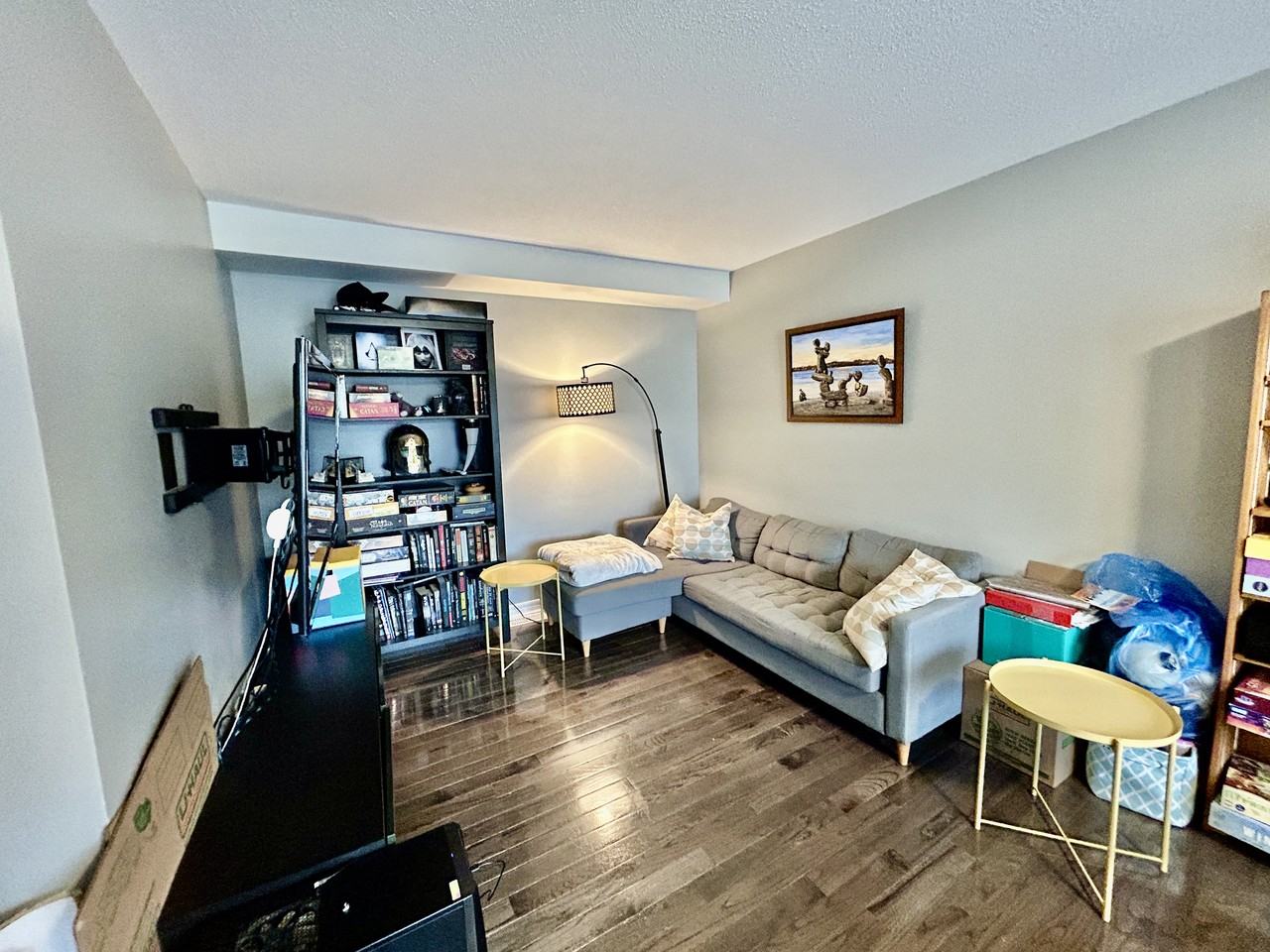 798 Maloja Way - Photo 3 of 12