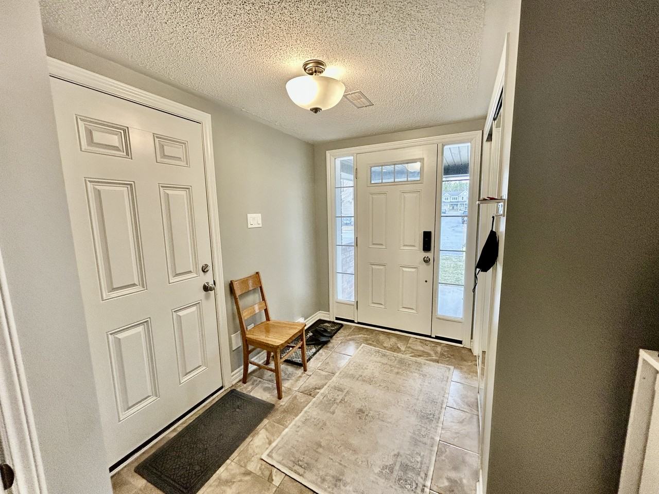 798 Maloja Way - Photo 2 of 12