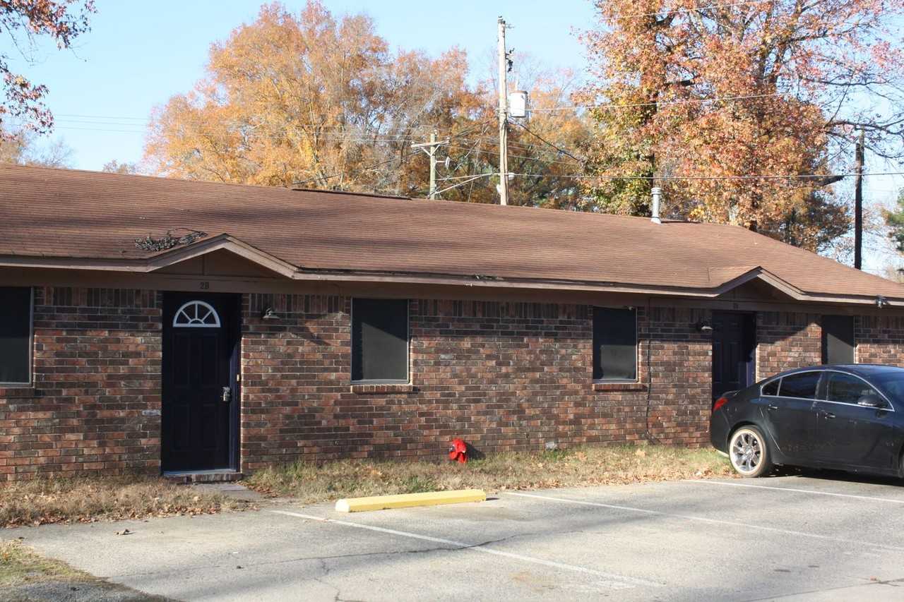 10002 Shannon Dr - Photo 2 of 23