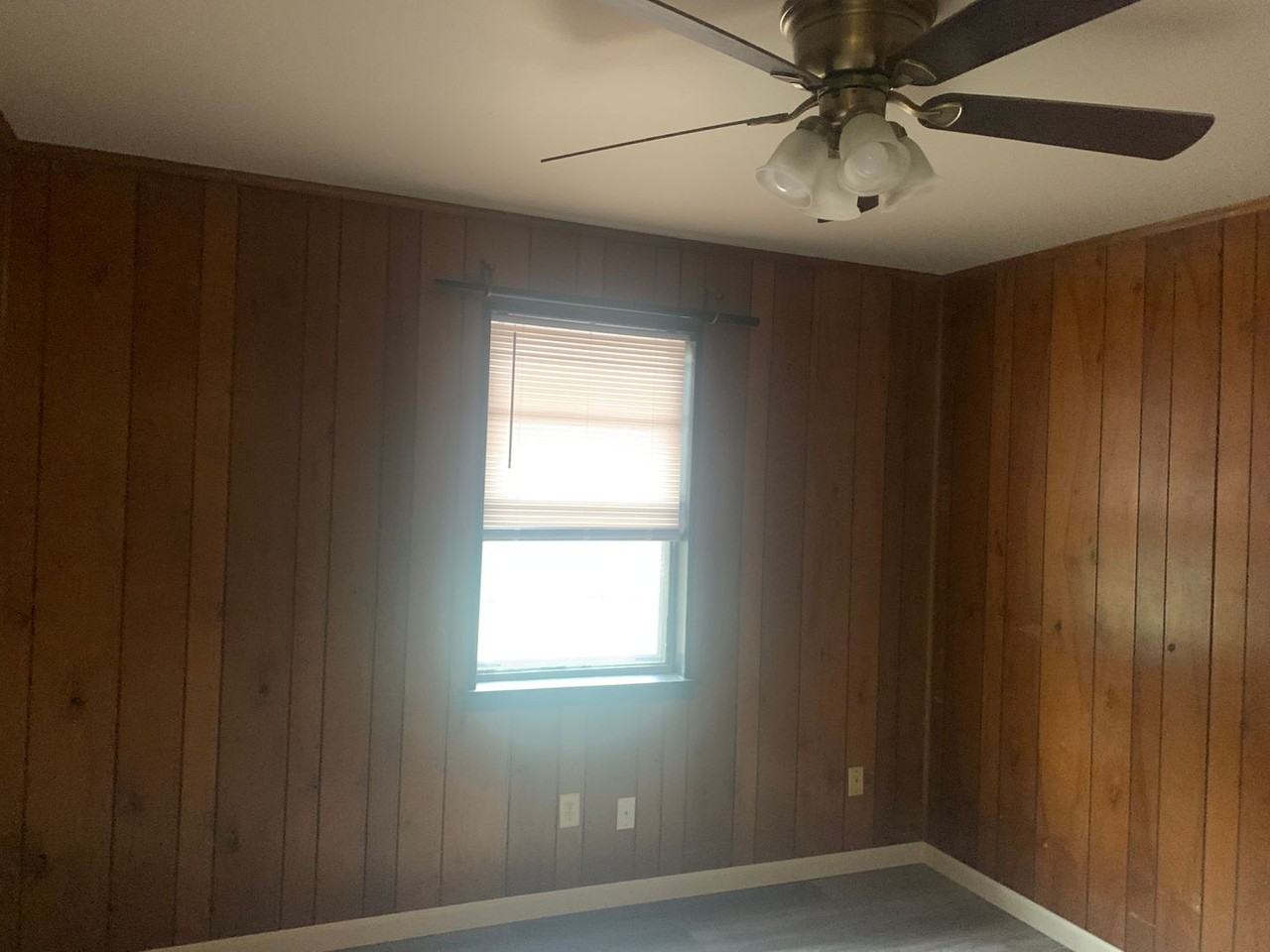 10002 Shannon Dr - Photo 6 of 23