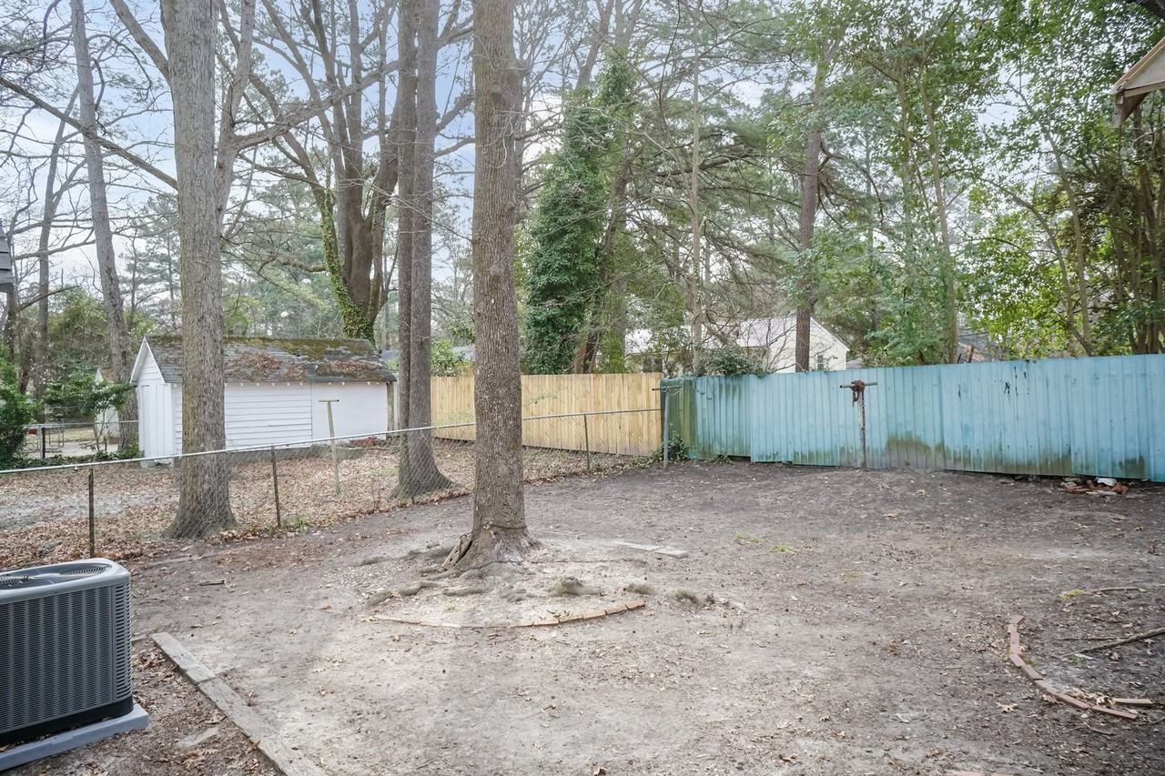 921 Redgate Ave - Photo 6 of 27