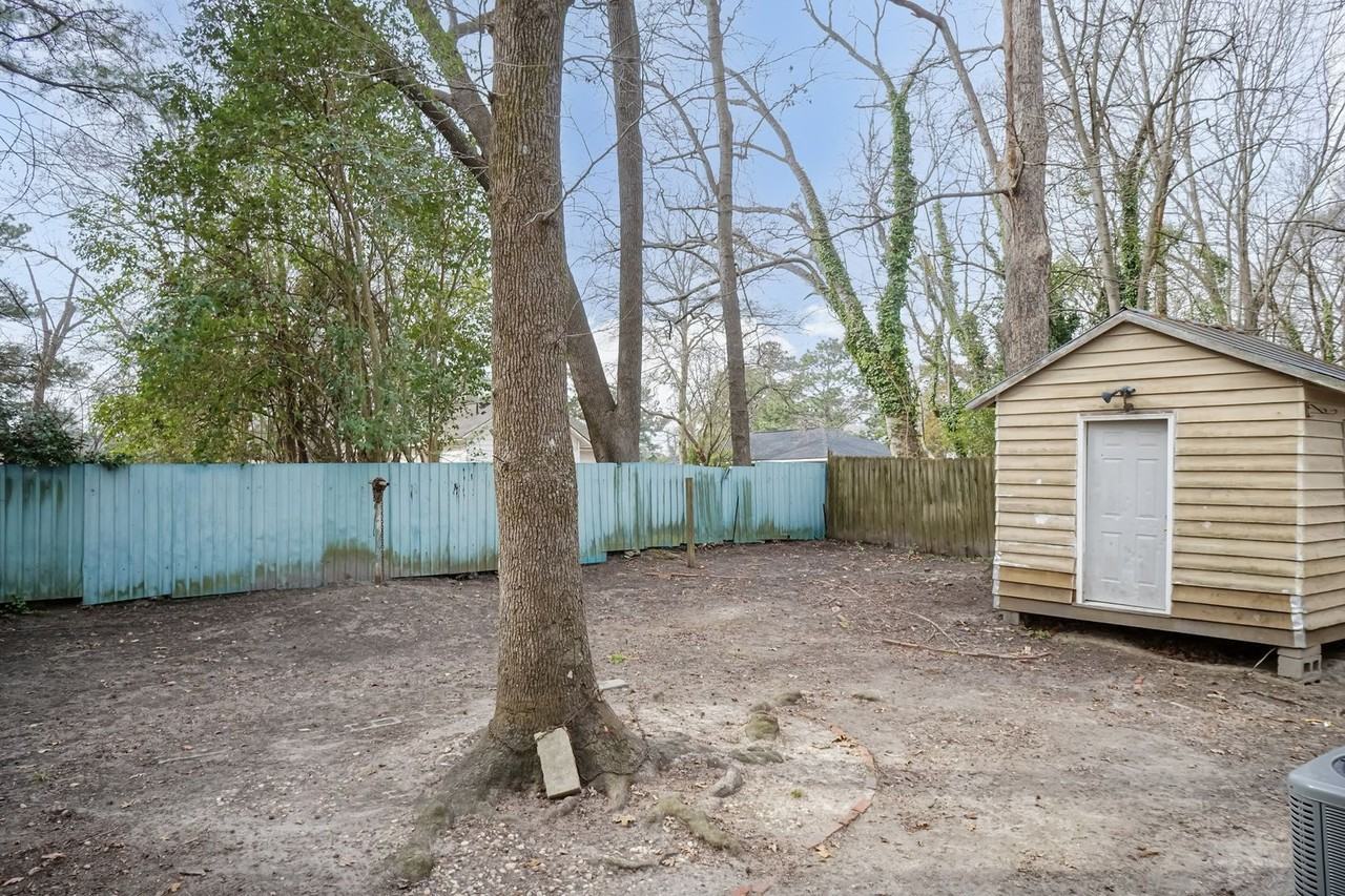 921 Redgate Ave - Photo 7 of 27