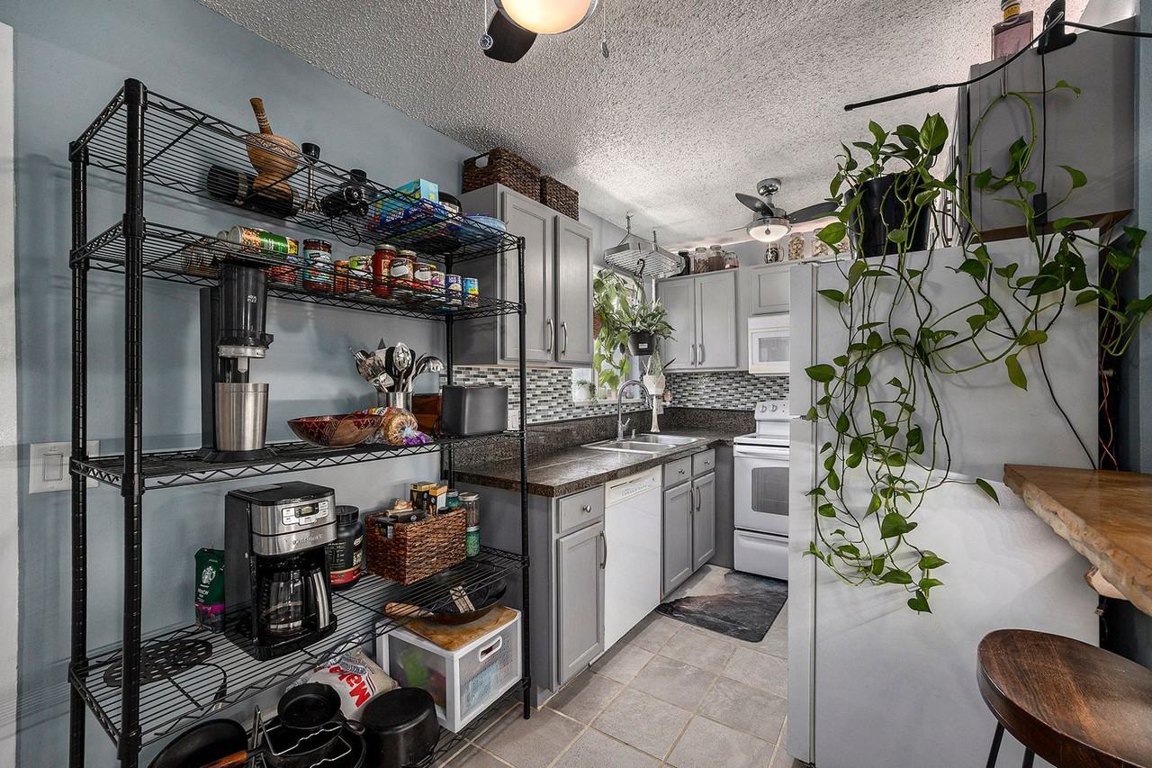 2700 S Holly St #205 - Photo 4 of 20