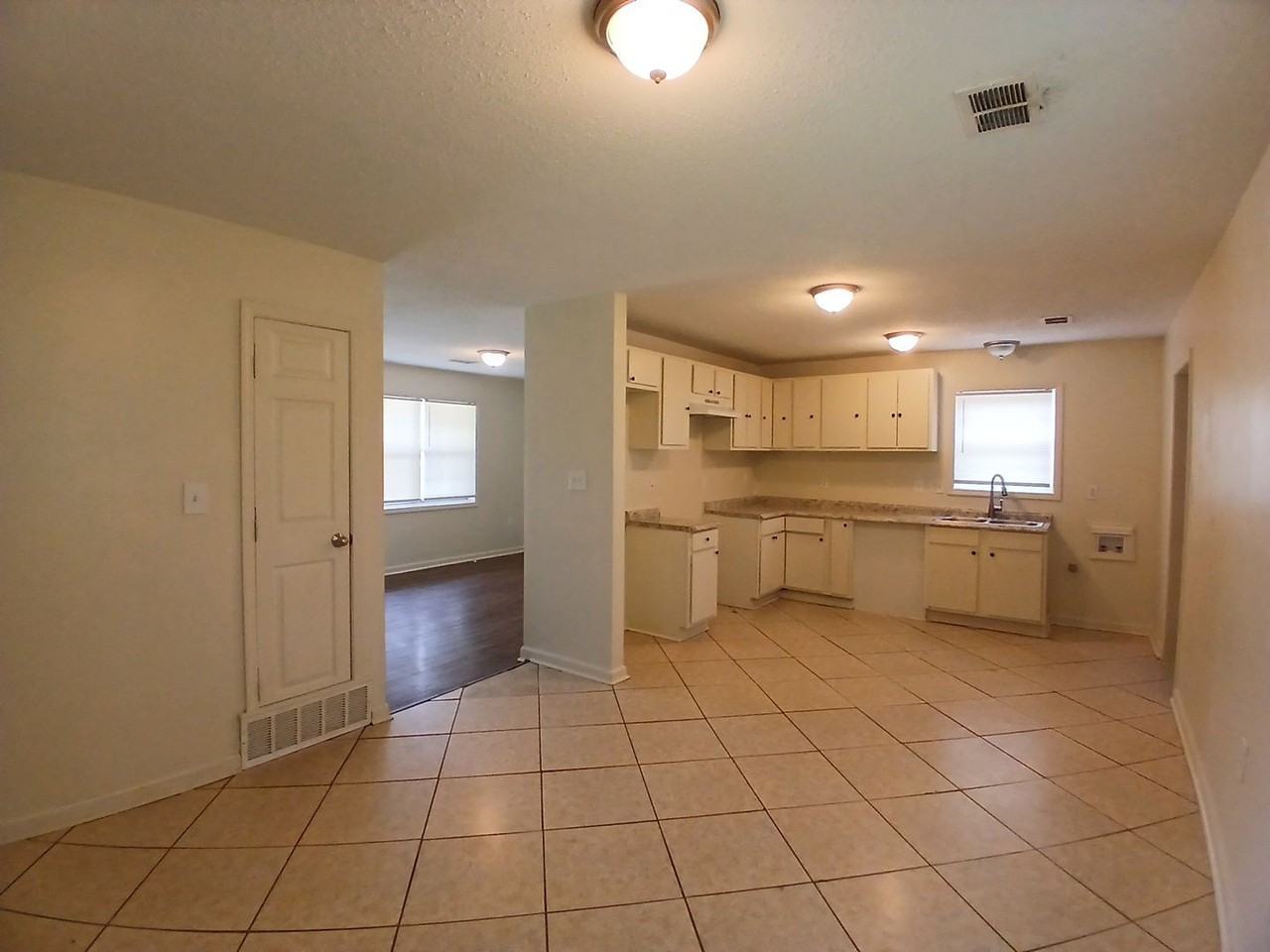 819 West Raines Road - Photo 4 of 12