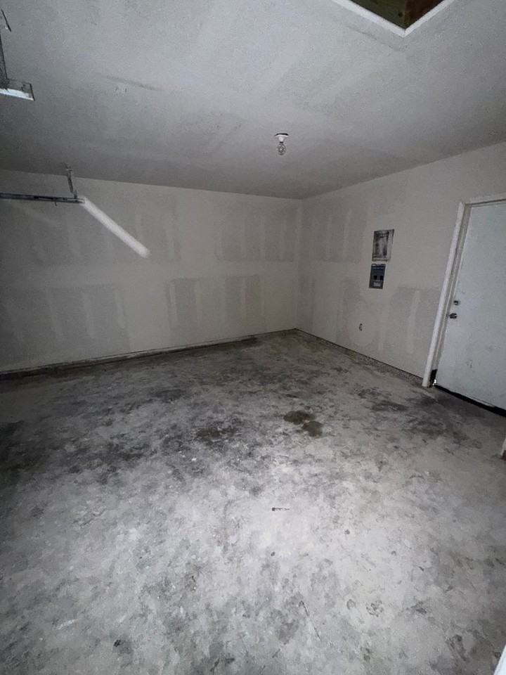 3726 Edgemont Dr - Photo 5 of 12