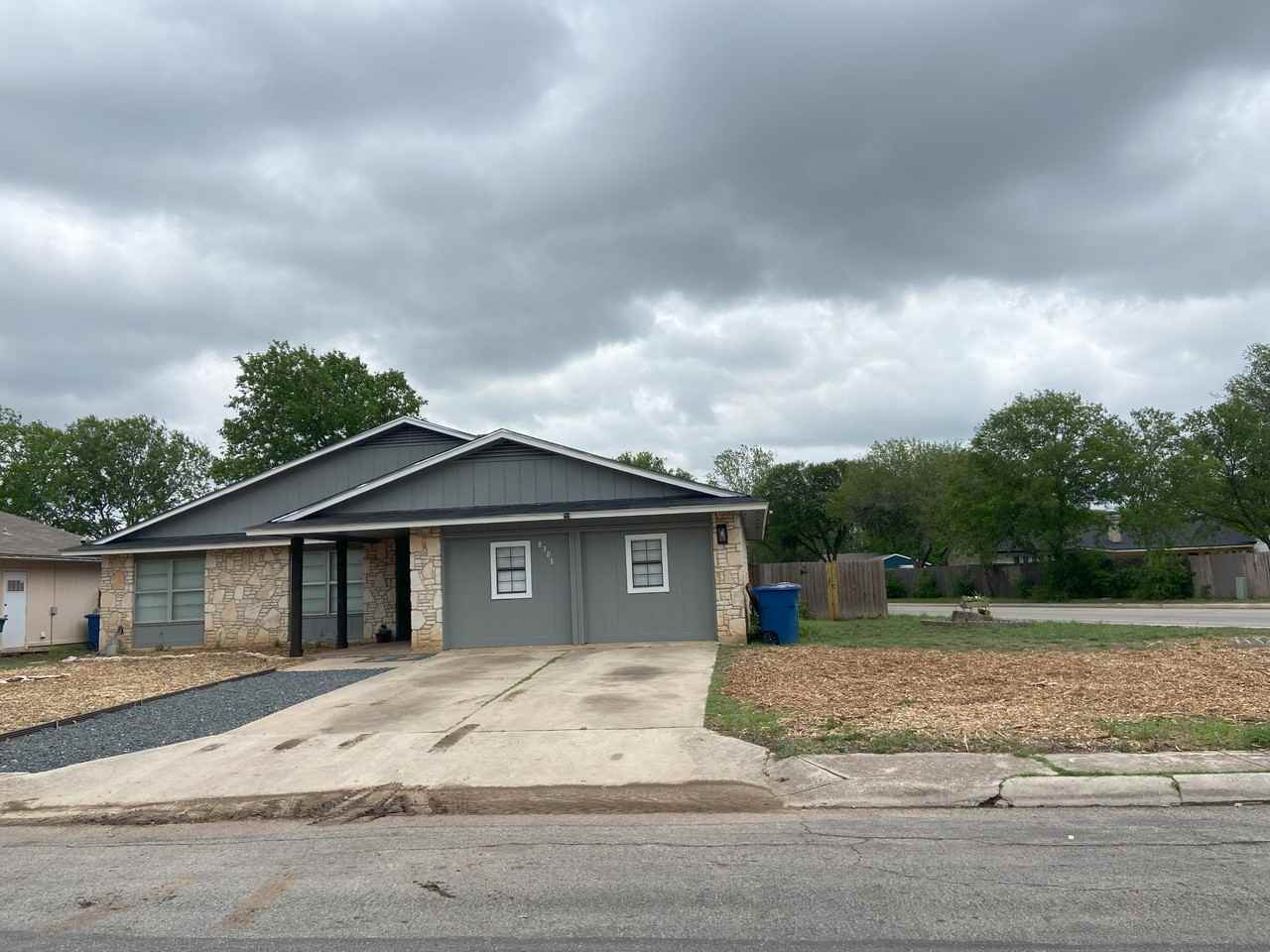 8303 Meadow Forest St #NA - Photo 2 of 27