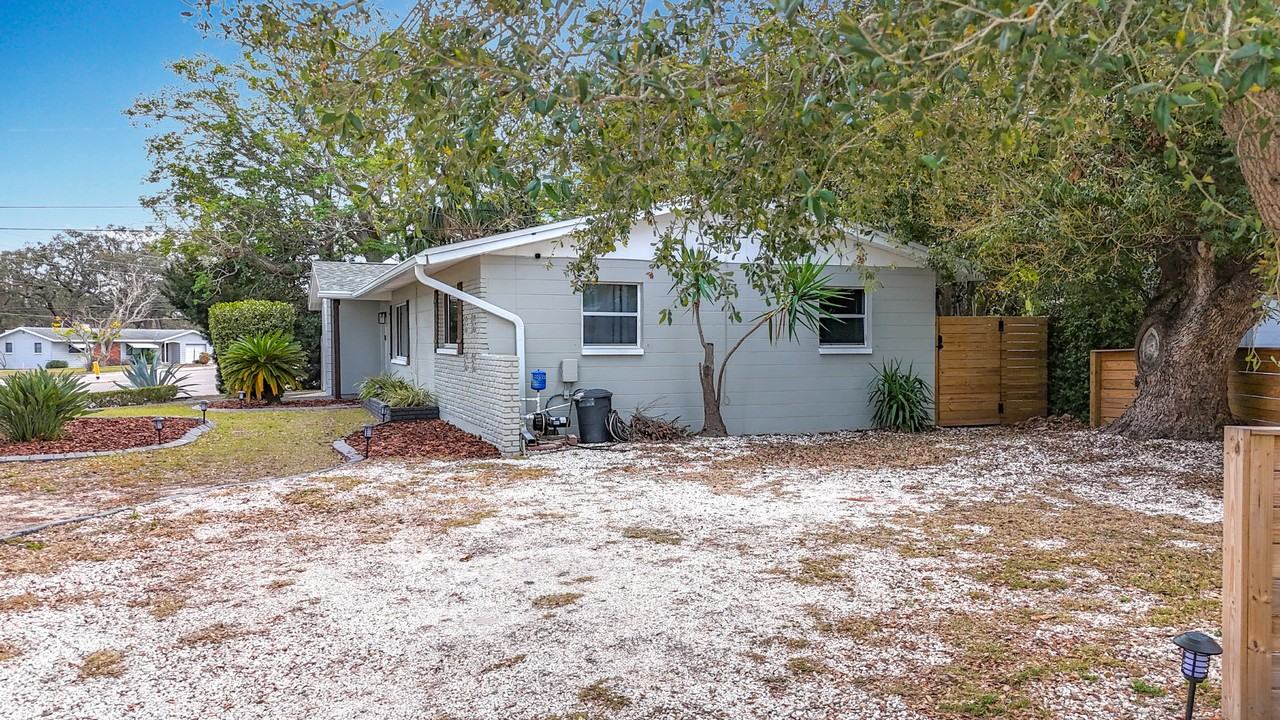 6772 113th St #NA - Photo 2 of 23