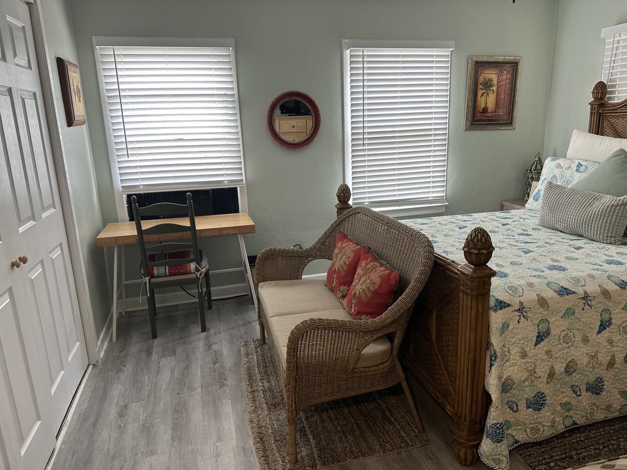 644 S Ridge St #NA - Photo 3 of 12