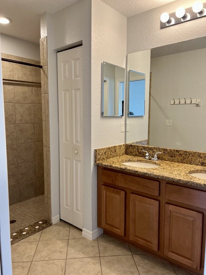 12305 Ne 48th Loop #NA - Photo 3 of 20