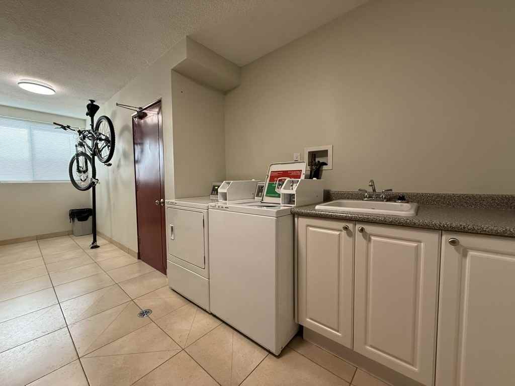 502 Ninth Street #102 - Photo 5 of 15