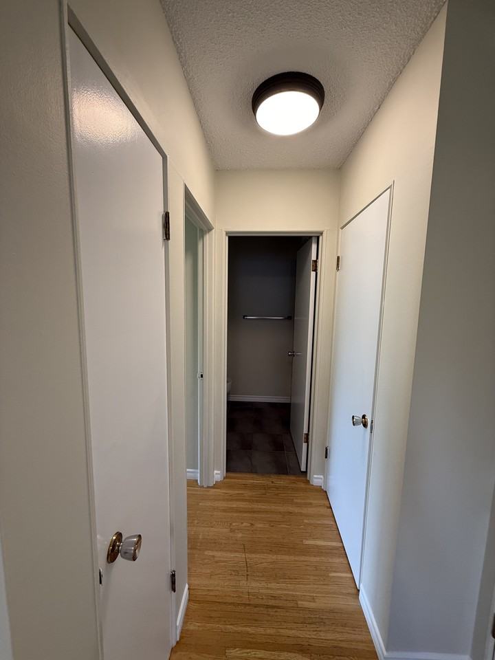 502 Ninth Street #102 - Photo 4 of 16