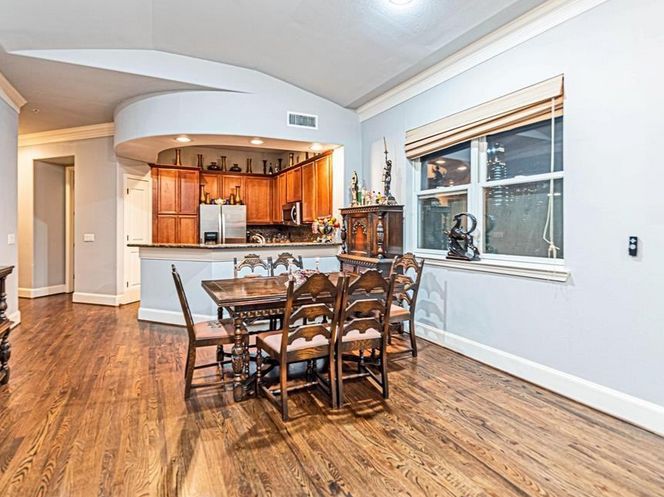 58 Briar Hollow Lane #12802