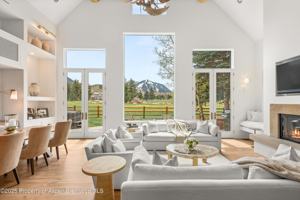 featured image of 1495 Homestake Dr #2