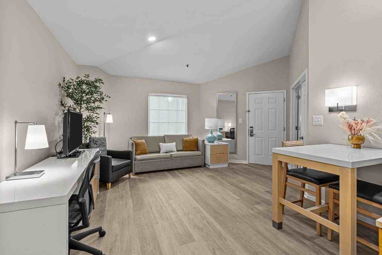 Avail Sandy Springs - Photo 2 of 11