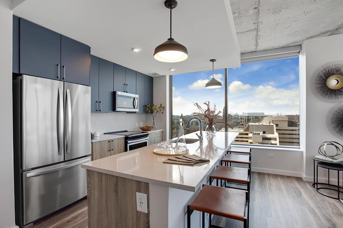 2010 West End - Photo 2 of 41