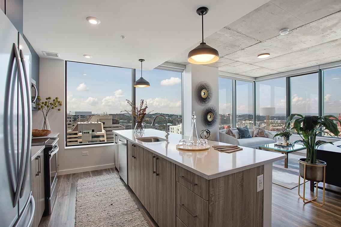 2010 West End - Photo 4 of 41