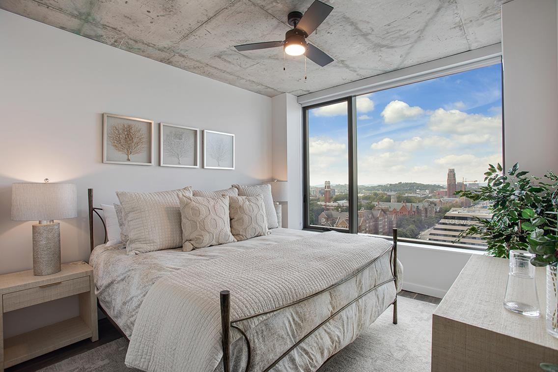 2010 West End - Photo 6 of 41