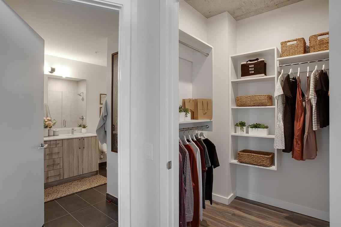 2010 West End - Photo 7 of 41