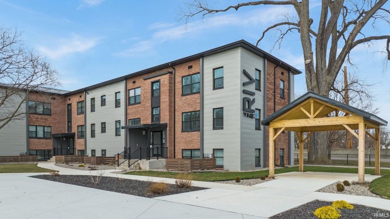 1823 Griswold Dr - Photo 5 of 25