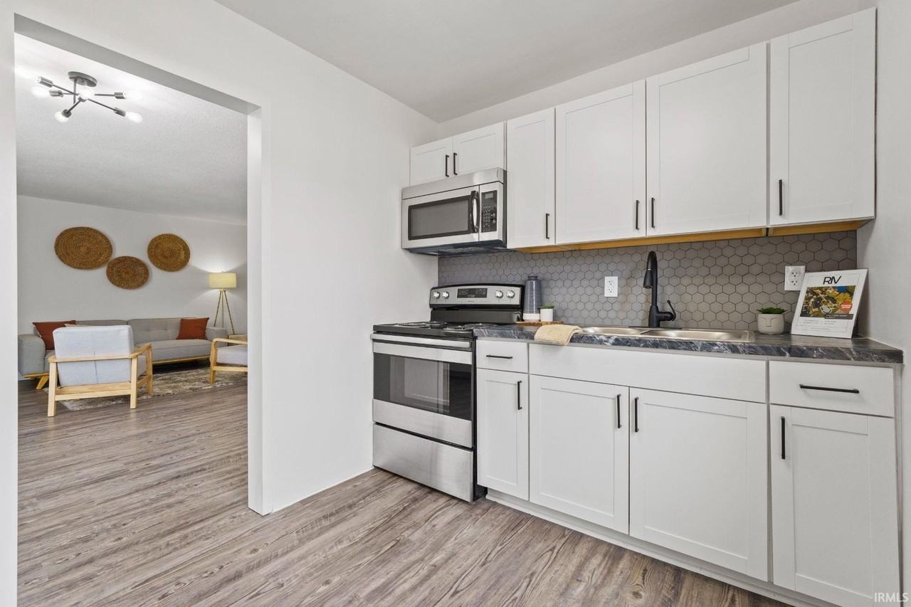 1823 Griswold Dr - Photo 7 of 25