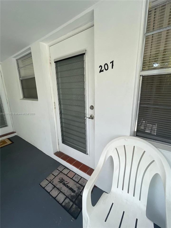 1300 N 17th Ave #207 - Photo 2 of 6