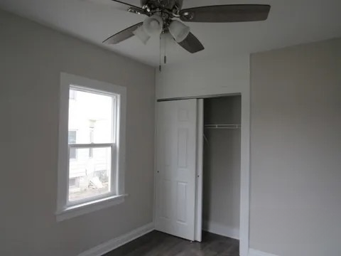 1154 E Maple St - Photo 2 of 5