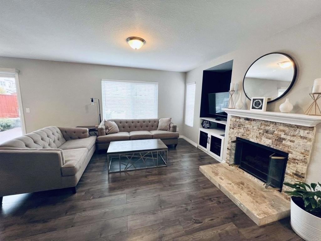 532 Dakota Way - Photo 3 of 39