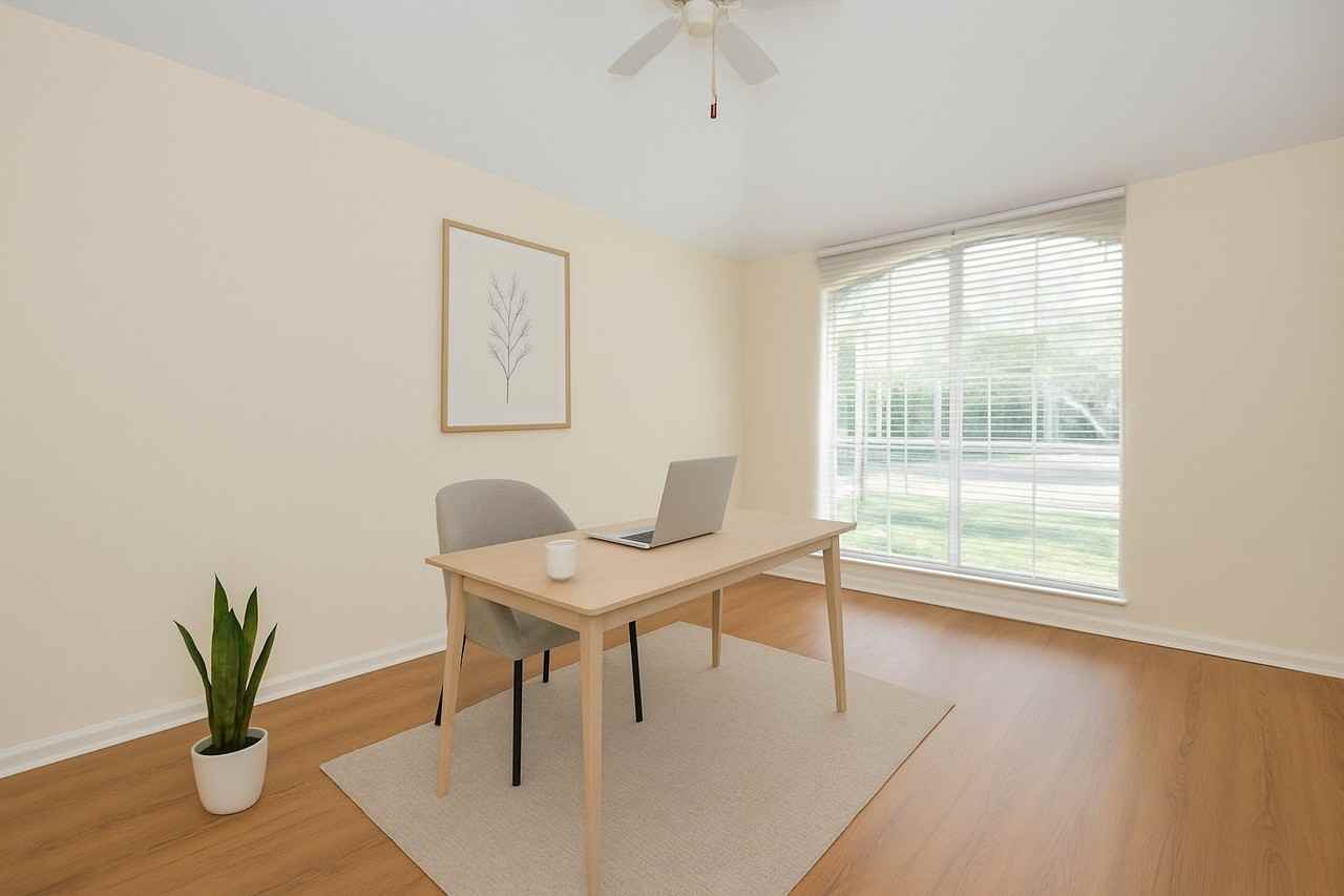 1811 Standing Oak Ct - Photo 4 of 37