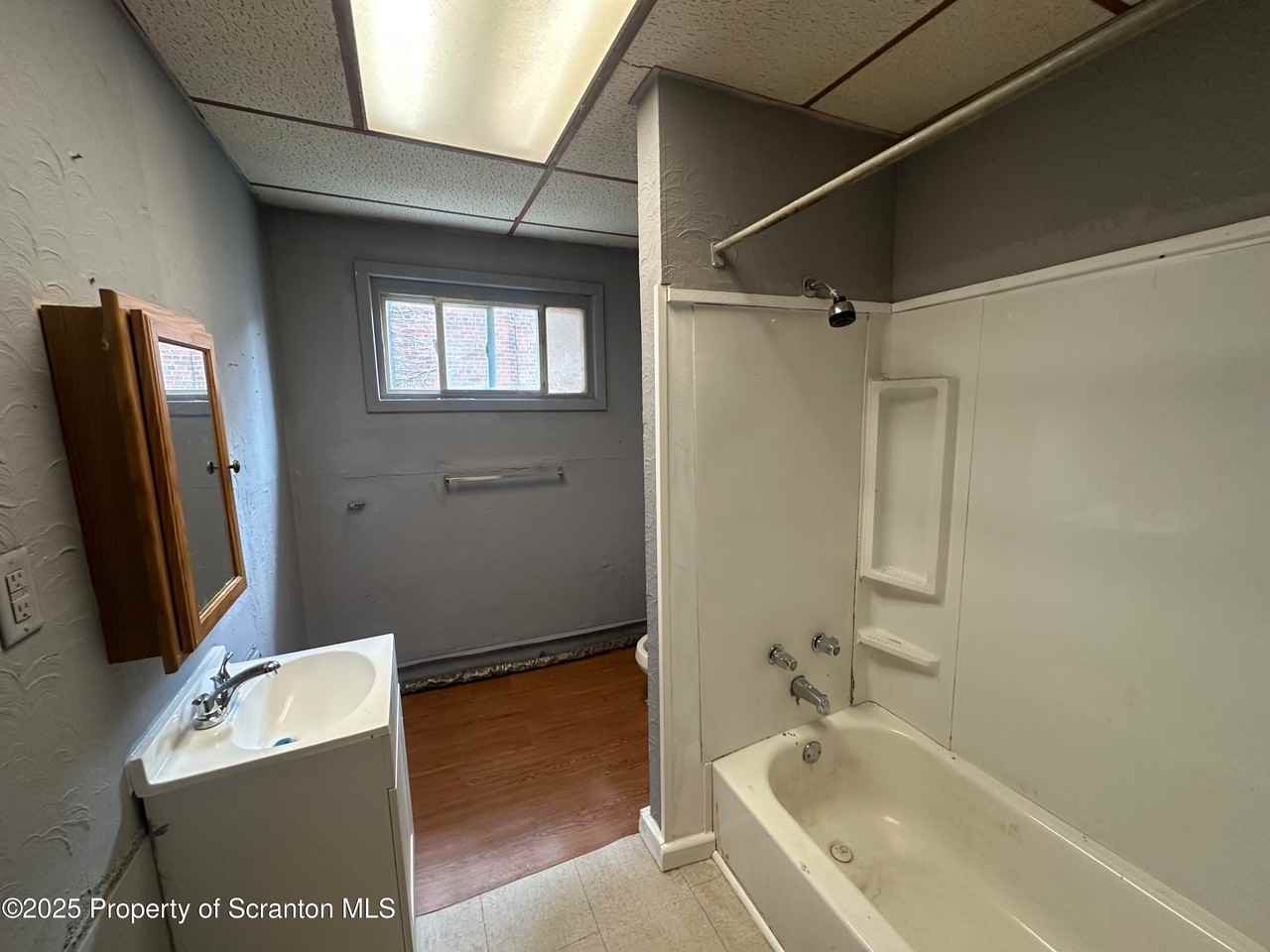 127 River St - Photo 2 of 5