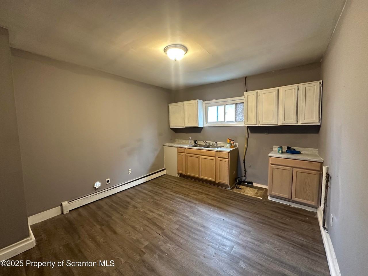 127 River St - Photo 5 of 5