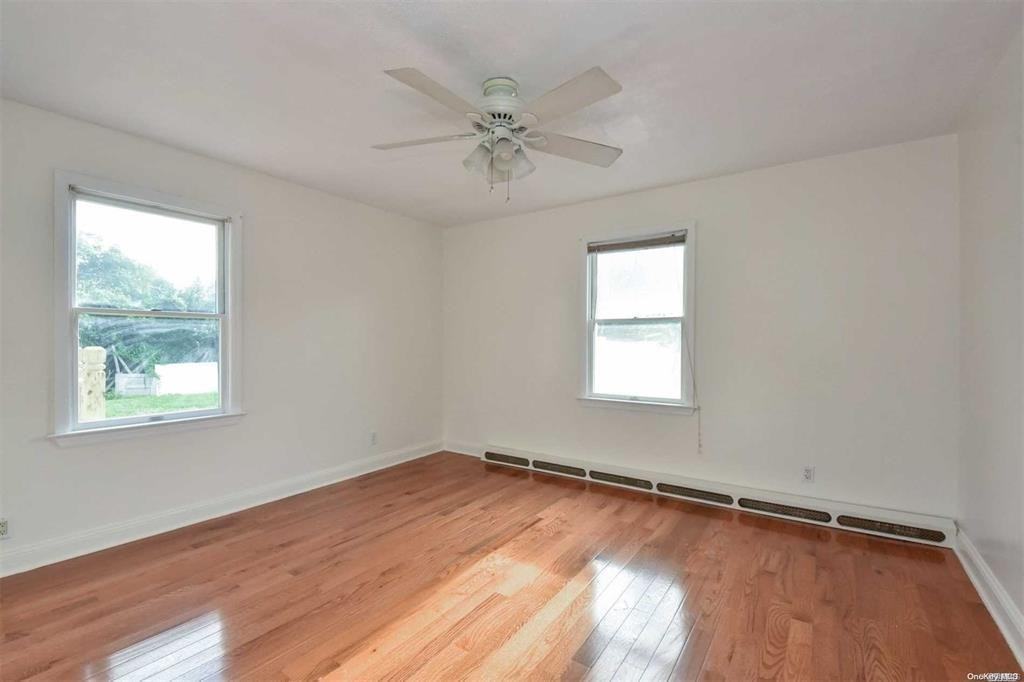 16 Lindbergh Ave - Photo 7 of 13