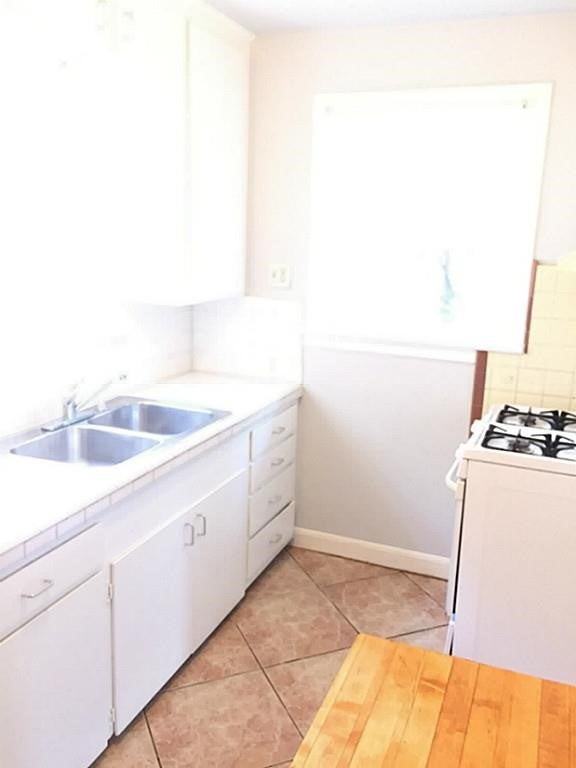 1838 Tabor St - Photo 6 of 13