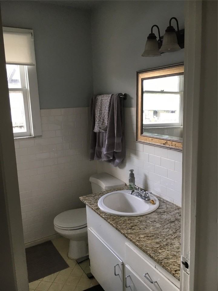 1838 Tabor St - Photo 7 of 13