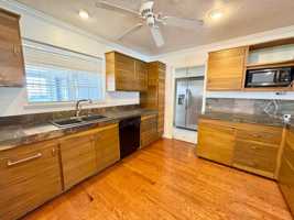 featured image of 77110 Indiana Ave