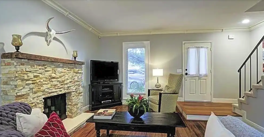 2323 Augusta Drive #18