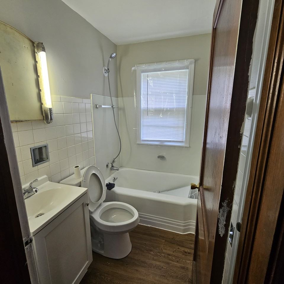 3009 West Krause Avenue - Photo 4 of 14