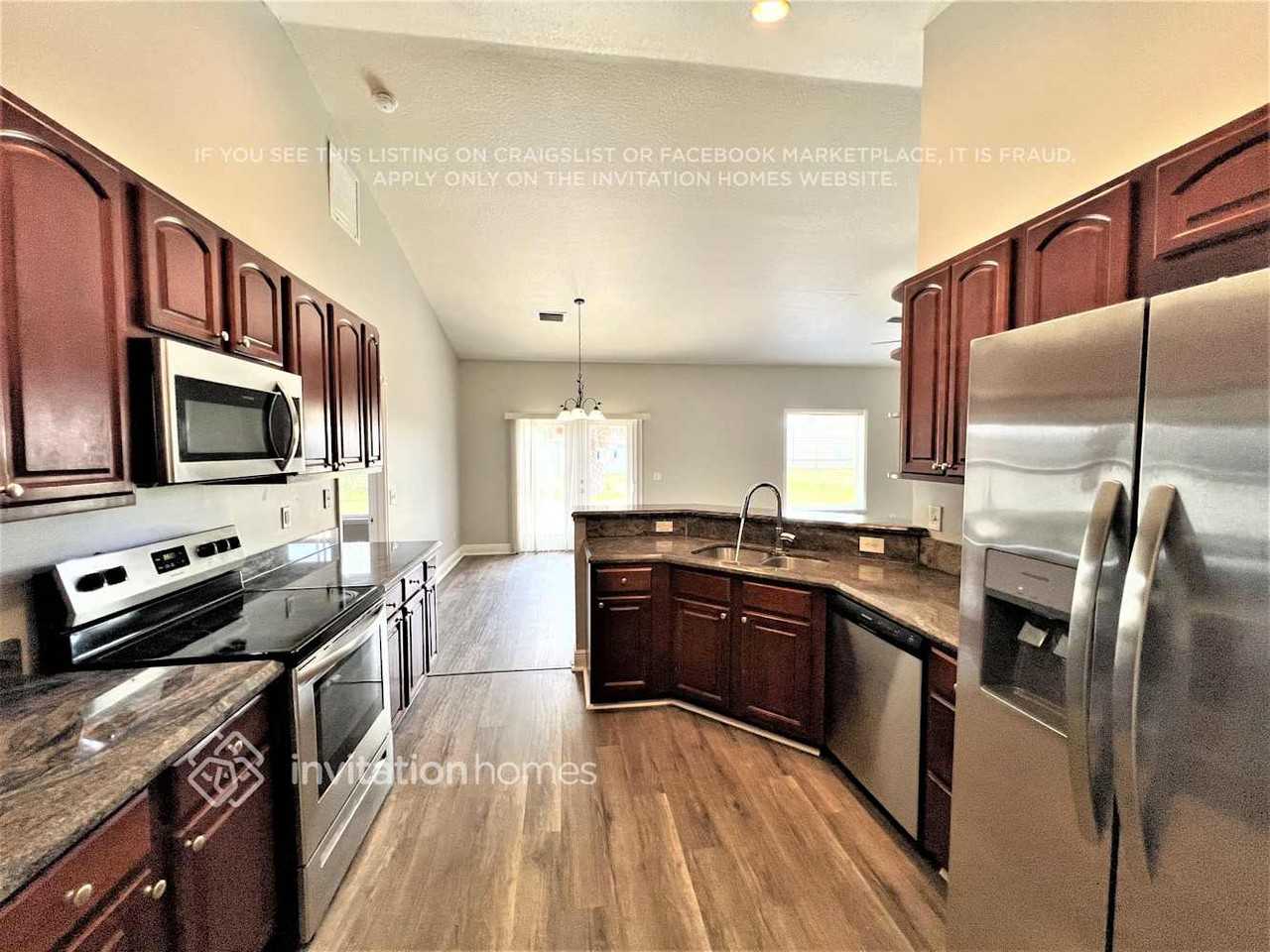 1462 Sw California Blvd - Photo 7 of 21