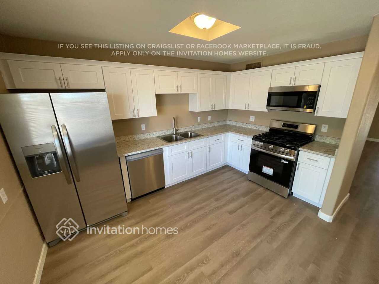 2921 W Citrus Way - Photo 6 of 19