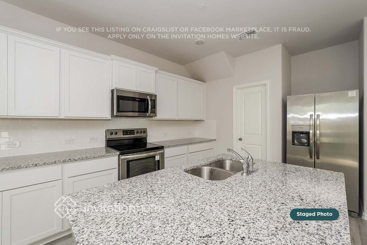 6411 Blue Trl - Photo 4 of 16