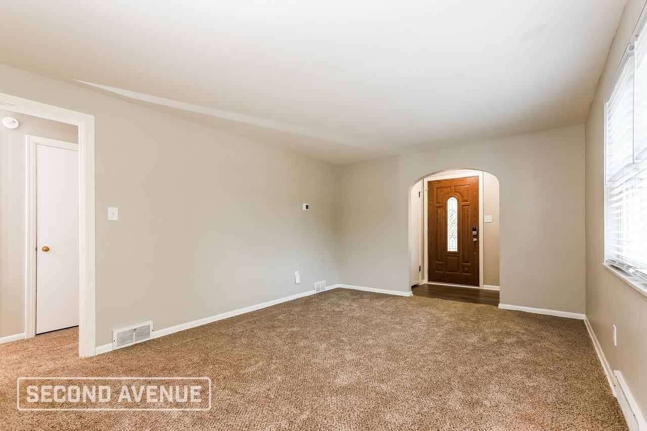 641 Penny Dr - Photo 2 of 16