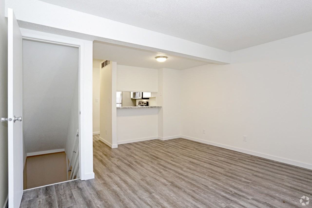 Tuscany Ridge Townhomes - Photo 2 of 14