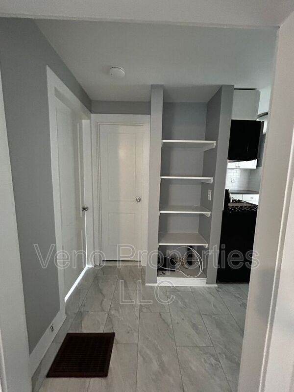 96 Walworth St #1 - Photo 7 of 12