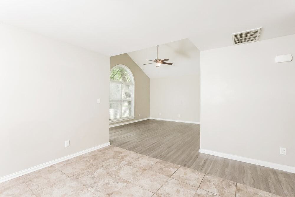 1818 Jefferson Ave - Photo 5 of 21