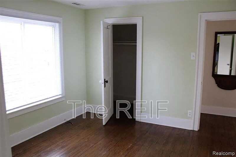 7543 Lozier Ave #2