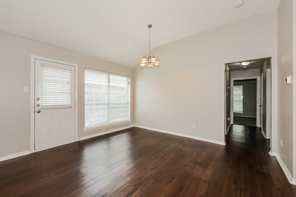 2525 Spring Rain Dr - Photo 6 of 16