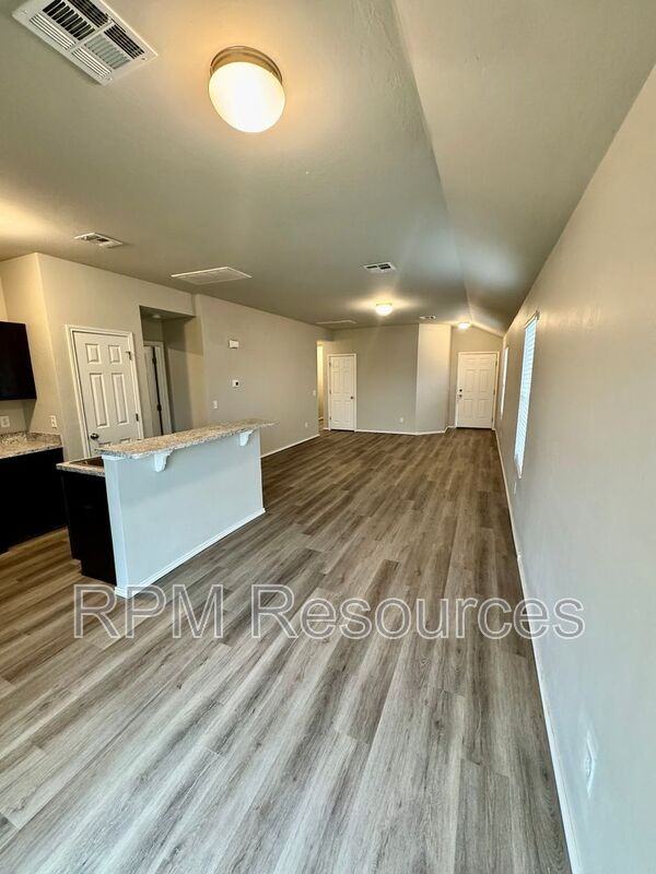 11728 Jude Way - Photo 7 of 20