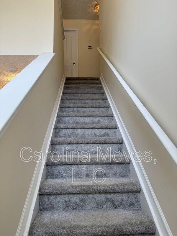 510 Grafton Ct - Photo 7 of 15