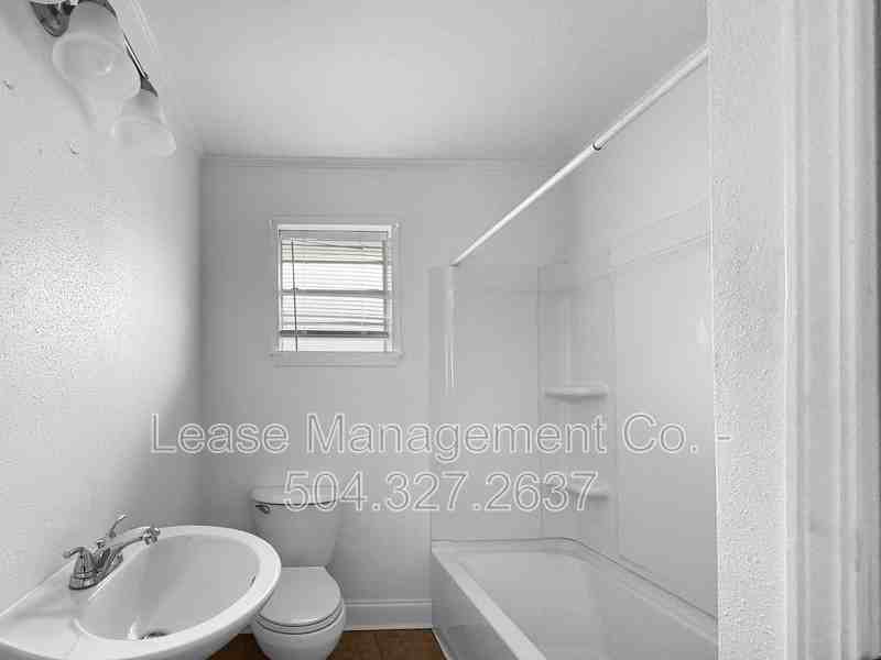 183 Schexnaydre Ln - Photo 3 of 7