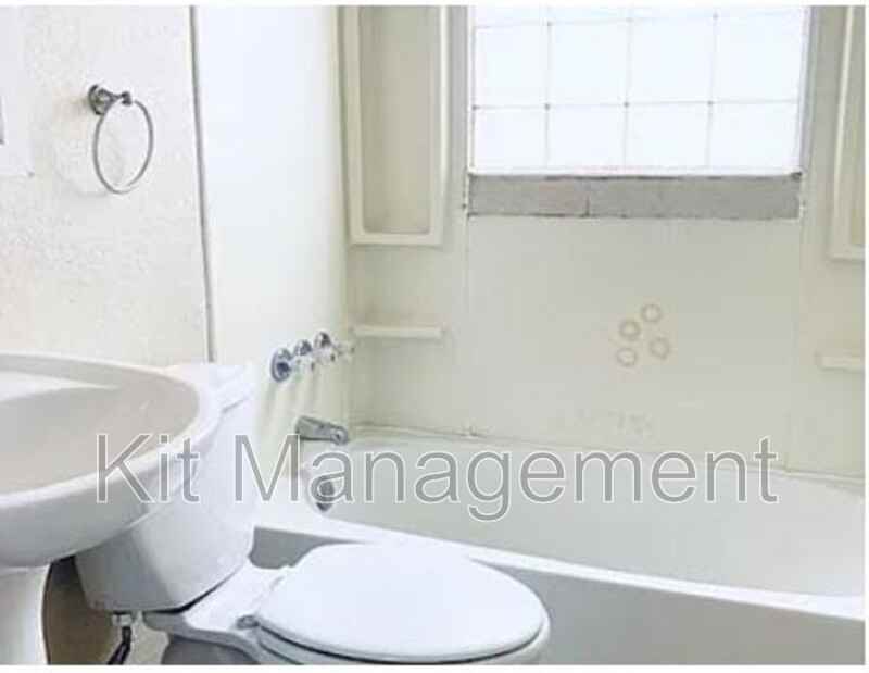 1037 Slater St - Photo 4 of 10