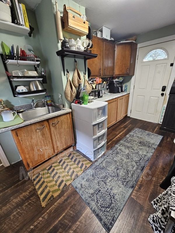 17 West St - Photo 4 of 14